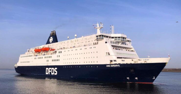 The BEST Amsterdam Tours and Things to Do - Light Festival Cruise With Unlimited Drinks