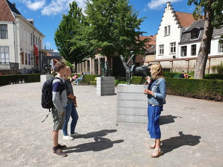 Thé best chocolate in Bruges! Private tour! - The Sum Up