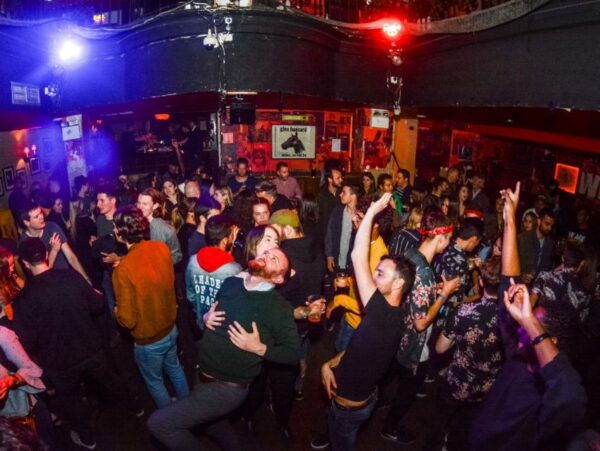 The BEST Dublin Tours  - FREE Cancellation - Wicklow Mountains, Glendalough & Kilkenny Tour