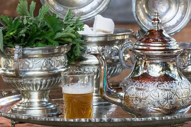 The Best Fes Cultural Tour With Guide & a Stroll With Driver - Tour Location Details