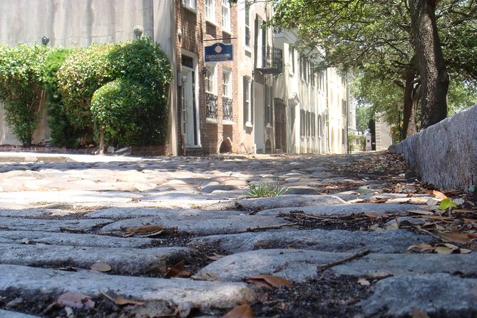 The Best of Charleston: History, Culture & Architecture Tour - Notable Buildings