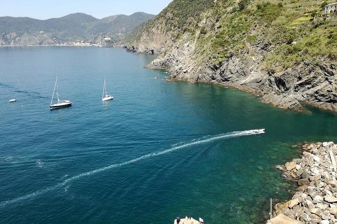 The Best of Cinque Terre Small Group Tour From Montecatini Terme - Positive Tour Reviews and Additional Information