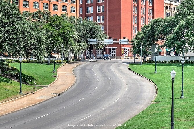 The Best of Dallas: Private Half-Day Tour Including Reunion Tower - Reunion Tower Experience