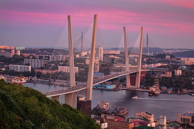 The Best of Dublin Walking Tour - Local Architecture Stories