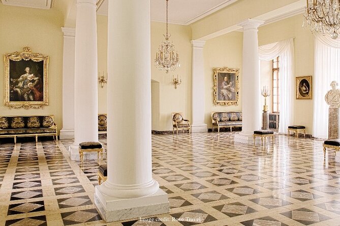 The Best of Krakow: Private Tour of the Old Town and Wawel Castle - Inclusions