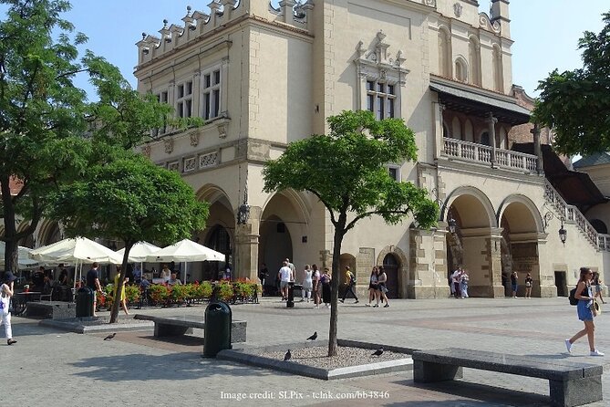 The Best of Krakow: Private Tour of the Old Town and Wawel Castle - Pricing