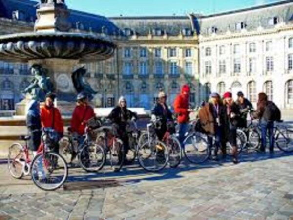 The Best of Paris by Bike With a Local - Frequently Asked Questions