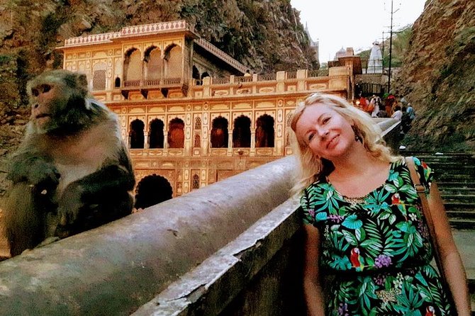 The Best of Rajasthan Heritage Hotel De Lux India Tour - Accommodation and Dining Information