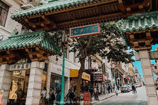 The Best of San Francisco: Private Half-Day Walking Tour - Neighborhood Exploration