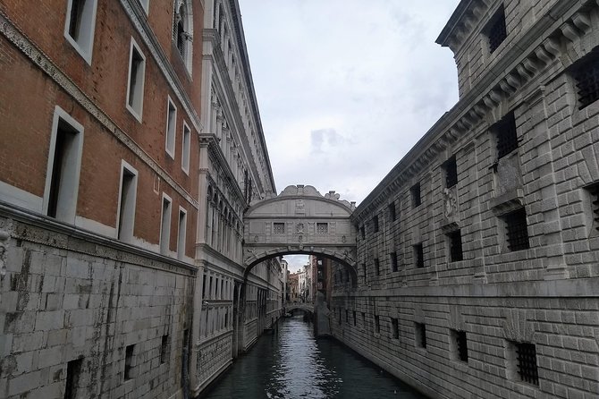 The Best of Venice and Murano in One Day Private Tour on Foot and by Boat - Private Tour Benefits