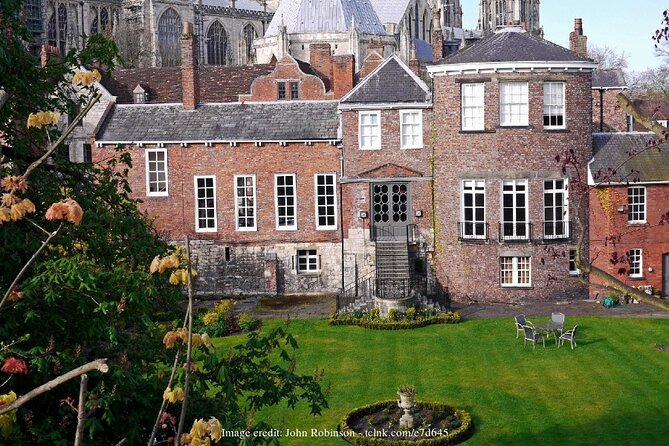 The Best of York Private Walking Tour: Landmarks & Hidden Gems - Overview and Highlights