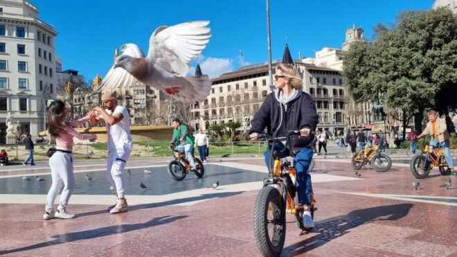The BEST Unique Guided City Tour Barcelona 2-3h Bike/E-Bike. - Important Information