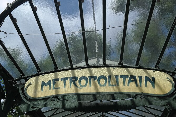 The Butte Montmartre as You Have Never Seen. - The Enchanting Streets of Butte Montmartre