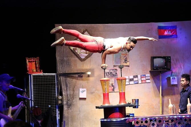 The Cambodian Circus Show and Pub Street Night Market - The Experience: What You Can Expect