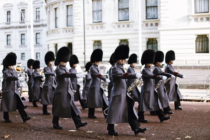 The Changing of the Guard - Exclusive Guided Walking Tour - The Sum Up