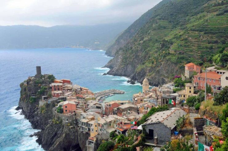 The Charm of Cinque Terre: Tour by Minivan From Florence - Good To Know