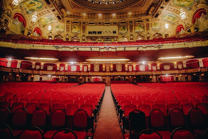 The Chicago Theatre Tour Experience - Overview of the Chicago Theatre Tour