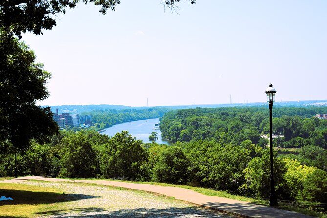 The Church Hill tour with Historian Jane - Exploring the Highlights of the Church Hill Tour