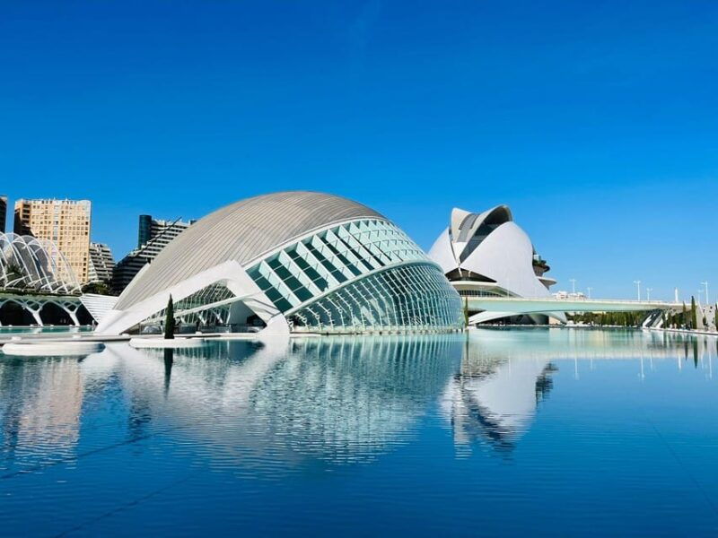The City of Arts and Sciences in Valencia - Exploring the Umbracle Garden