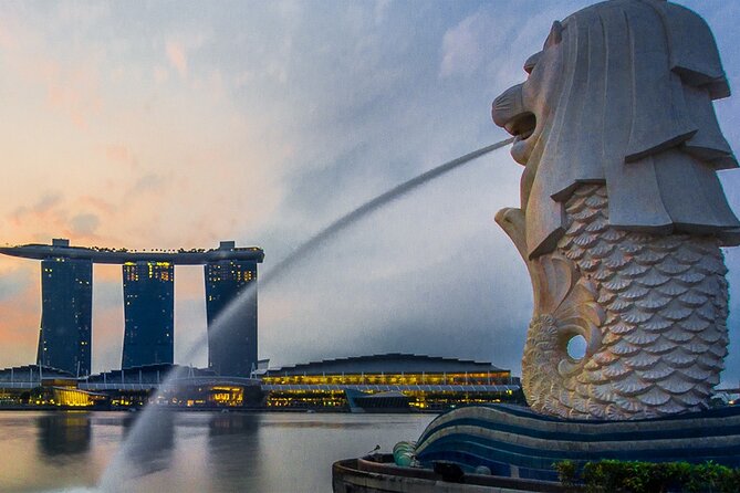 The Civic District: Hear Stories About Singapores Past on an Audio Tour - Explore Iconic Landmarks and Heritage Sites