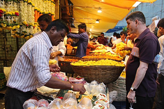 The Colourful Early Morning Tour - Early Morning Mumbai Tour Highlights