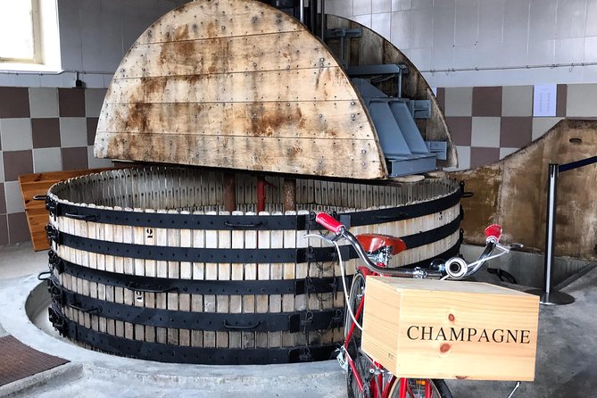 The Connoisseurs From Epernay (Private Champagne Tour) - Inclusions and Experiences