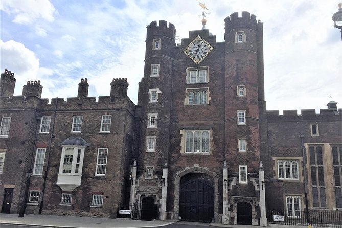 The Crown Private Royal Tour London - The Sum Up