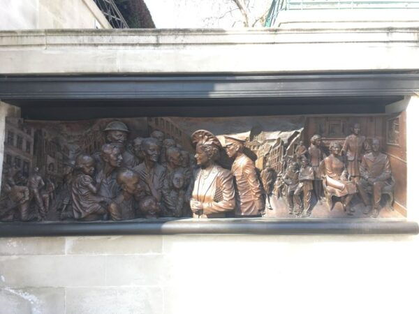 The Crown Walking Tour of London - Meeting Point