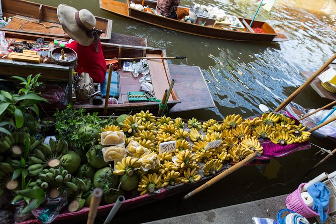 The Damnern Saduak and Phetchaburi Are Located Near Hua Hin. - What Makes Thailand Special