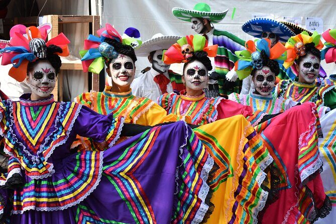 The Day of the Dead Private Tour in Mexico City - Xochimilco: The Festive Waterway