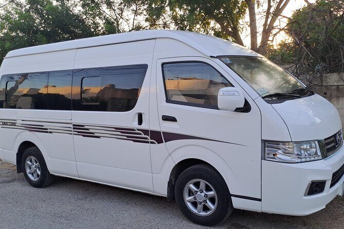 The day your way Custom Van Ride, For 8 Passengers. - Transportation and Comfort