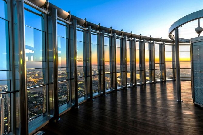 The Dubai Water Fountain & at the Top Burj Khalifa With Transfer - Customer-Centric Approach and Hassle-Free Transfers