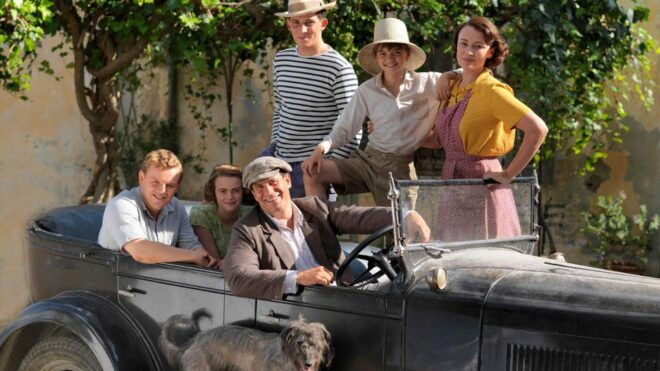 The Durrells in Corfu Town - Inclusions