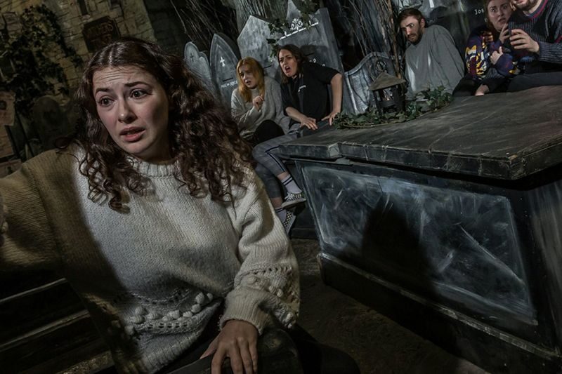 The Edinburgh Dungeon Ticket - Who should book the Edinburgh Dungeon?