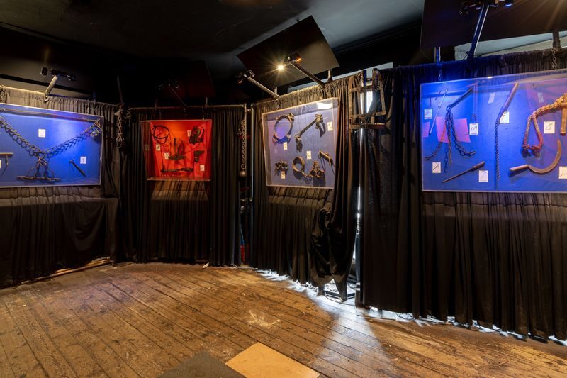 The Edinburgh Haunted Vaults Tour - Ghost stories in a dark setting