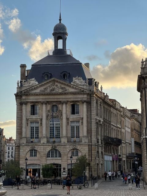The Essentials of Bordeaux : 2 Hours Private Tour - Booking Details