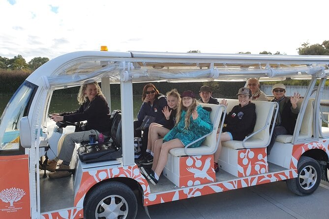 The Explorer - Cranbourne Gardens - Features and Amenities of the Explorer Bus