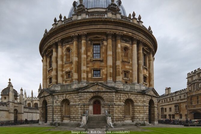 The Fantasy Worlds of Oxford: Private Tour Including Tickets - Exploring the Enchanting Harry Potter Locations