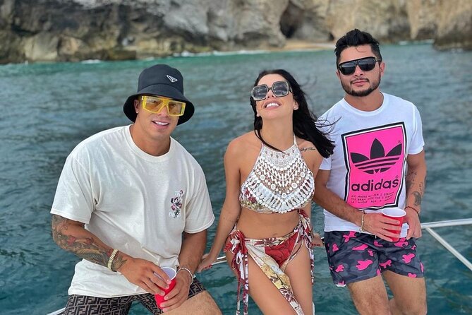 The Finest Yacht Tour Experience 3 Hrs for up to 8 People - Booking Confirmation Details