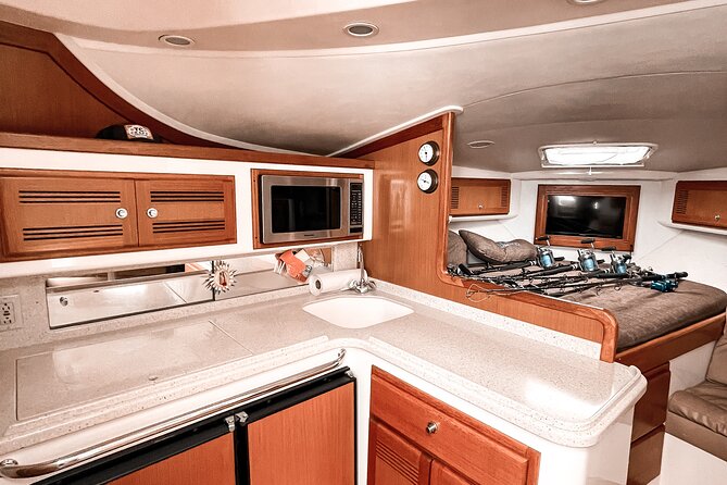 The Finest Yacht Tour Experience 3 Hrs for up to 8 People - Transportation and Location