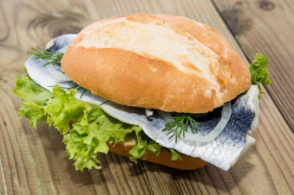 The "Fischkopp" Food and Beer Tour - Tour Guide and Language Options