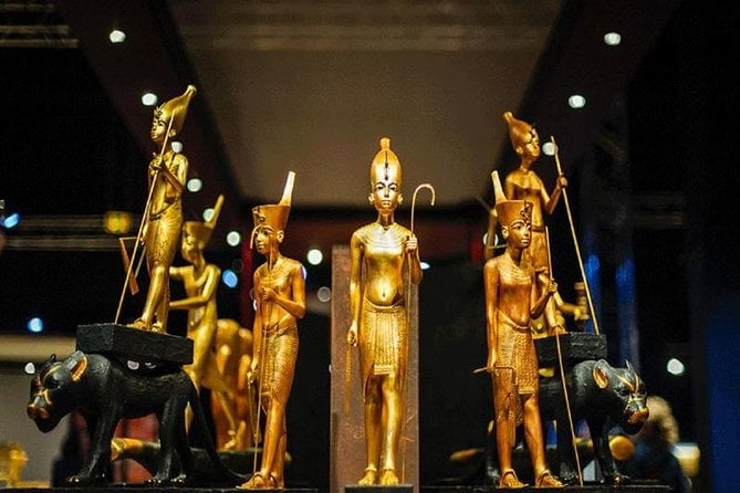 The Giza Pyramids & the Museum of Egyptian Civilization - Exploring the Giza Pyramids