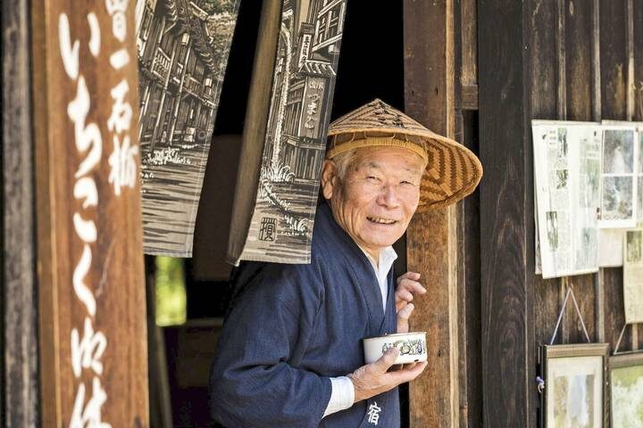 The "Golden Route" and Ancient Japan by DIAMIR Erlebnisreisen - 14-Day Tour - Matsumoto Castle and a Buddhist temple stay