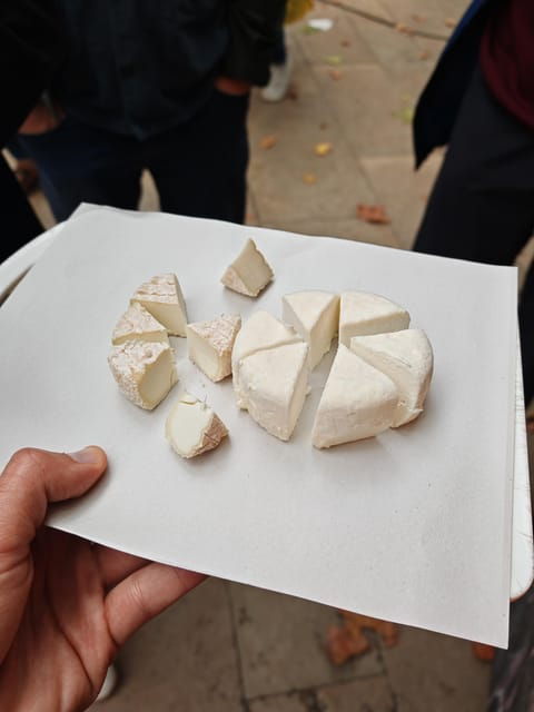 The Gourmet Walk - Explore Aix-En-Provence at Noon With Thomas - Provencal Market Exploration