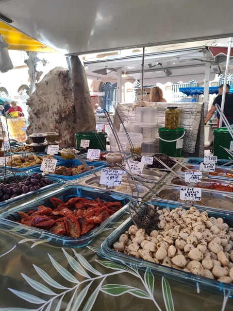 The Gourmet Walk - Explore Aix-En-Provence at Noon With Thomas - Delightful Finish