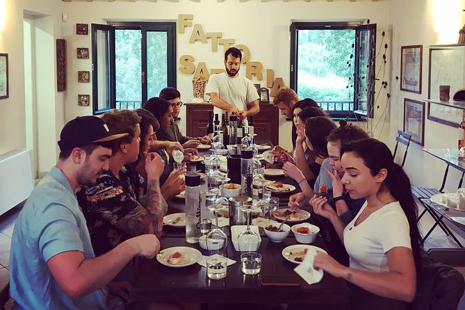 The Great Wines of Tuscany - 5 Wines and a Taste of Local Products - Chianti Classico - The Quintessential Tuscan Wine