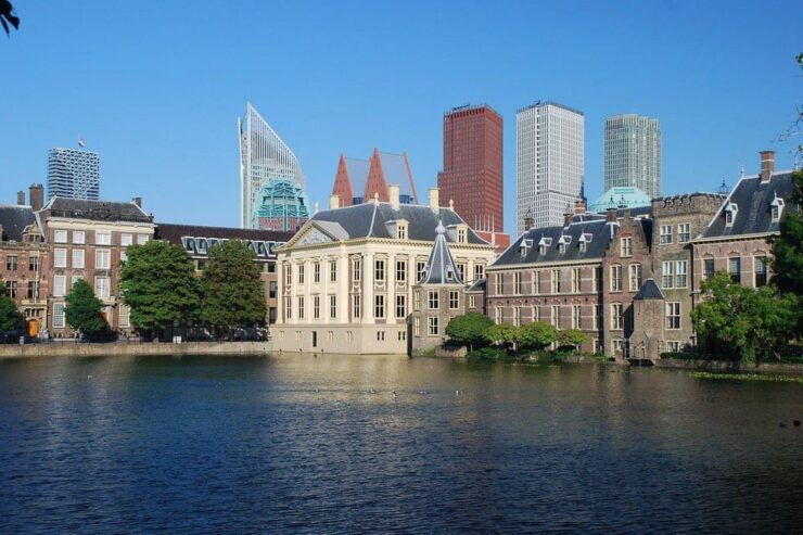 The Hague: Guided Tour Mauritshuis and City + Quiz - Good To Know
