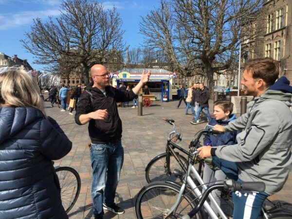 The Hague Highlights: Bike Tour - Guided Tour of Landmarks