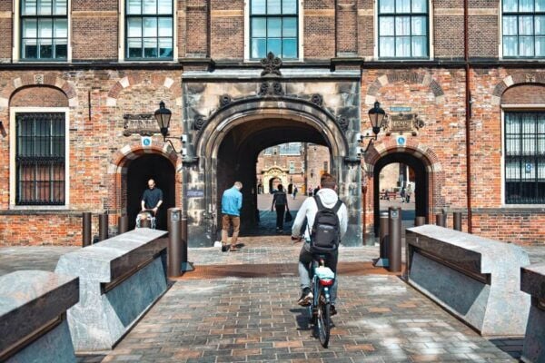 The Hague Highlights: Bike Tour - Location and Important Information