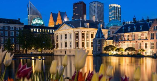 The Hague: Highlights Self-Guided Scavenger Hunt and Tour - Full Description